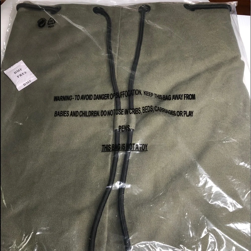 Palace Hesh Duffle Bag Carry On in Olive New